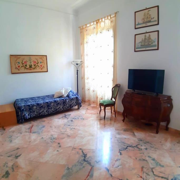 Gabry'S Home Three-Bedroom Big Apartment Near City Center & Train Station To Pisa And Florence & Ferries To Sardegna Corsica ليفورنو المظهر الخارجي الصورة