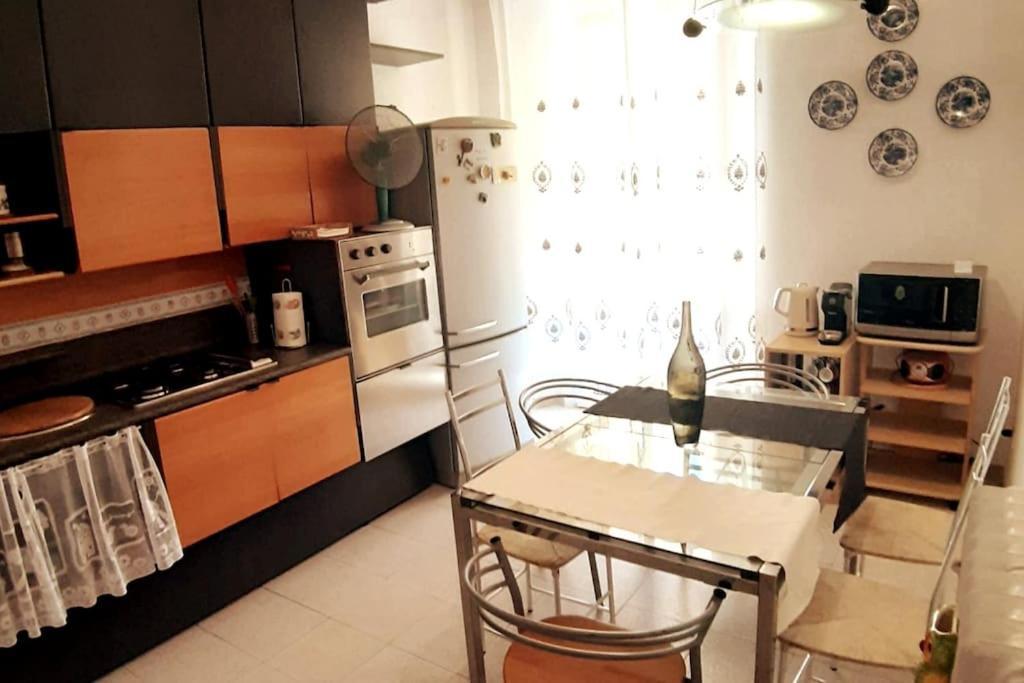 Gabry'S Home Three-Bedroom Big Apartment Near City Center & Train Station To Pisa And Florence & Ferries To Sardegna Corsica ليفورنو المظهر الخارجي الصورة